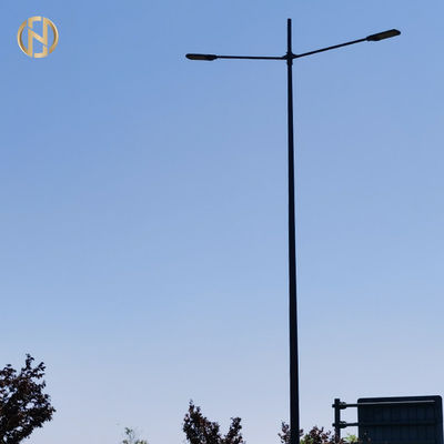 Ενιαίος βραχίονας/διπλός 10M Q235 βραχιόνων φωτεινός σηματοδότης Πολωνός