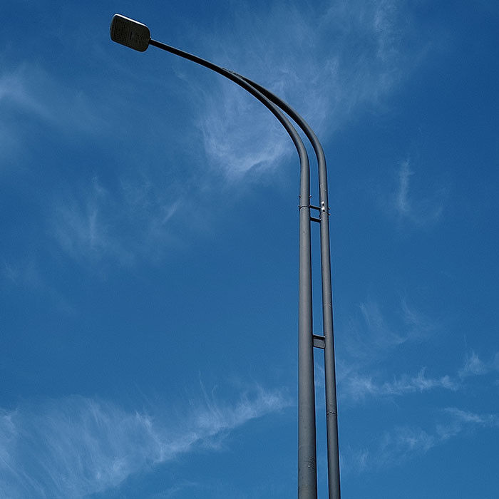 Προσαρμόσιμα LED Street Light Pole Εξωτερικό φωτισμό Λύσεις Ζεστό Ζαλβανισμένο Χάλυβα