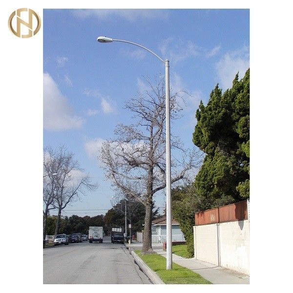 Χρωματιστή Ζωγραφική Προσαρμόσιμο ηλεκτρικό πολτό φωτισμού δρόμου με θερμό-βαθμισμένο γαλβανισμένο επίστρωμα και χάλυβα σωλήνα