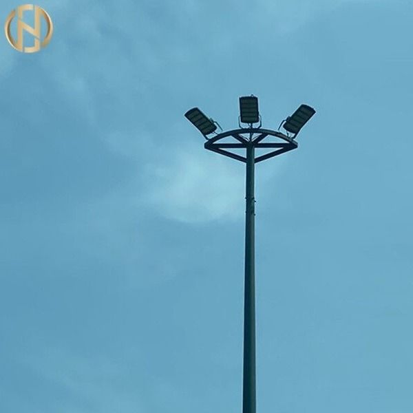 καυτή εμβύθιση Polygonal οδών πάχους 10mm υψηλού ιστών Πολωνού φωτισμού που γαλβανίζεται
