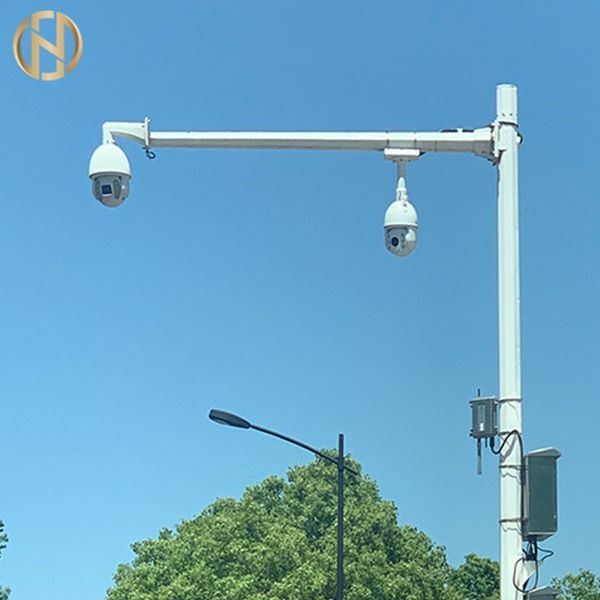 Galvanization Astm Gr65 7.8m Cantilever φωτεινός σηματοδότης Πολωνός καυτής εμβύθισης